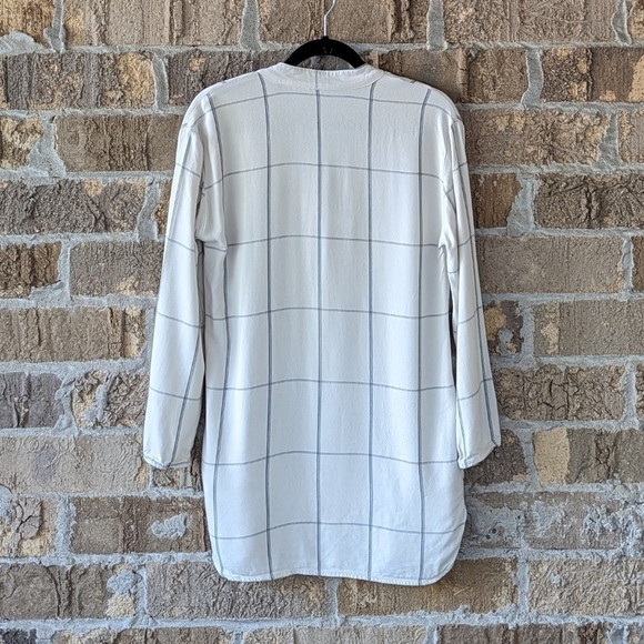 Carve Designs Hammond Tunic Long Sleeve Windowpane Longline Blouse XS Coastal - Picture 8 of 10